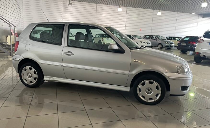 VOLKSWAGEN POLO 1.4