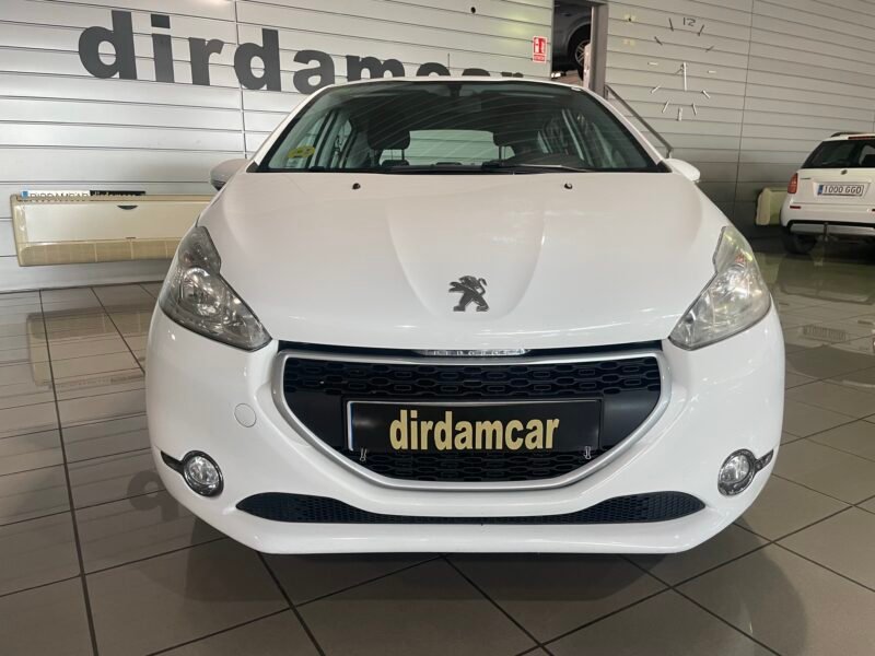 PEUGEOT 208 1.4 HDI