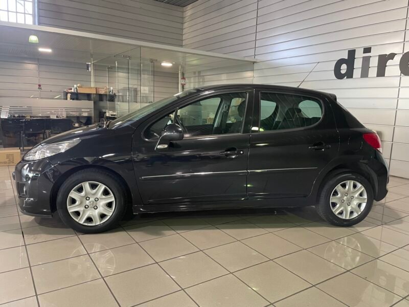 PEUGEOT 207 1.4 VTI