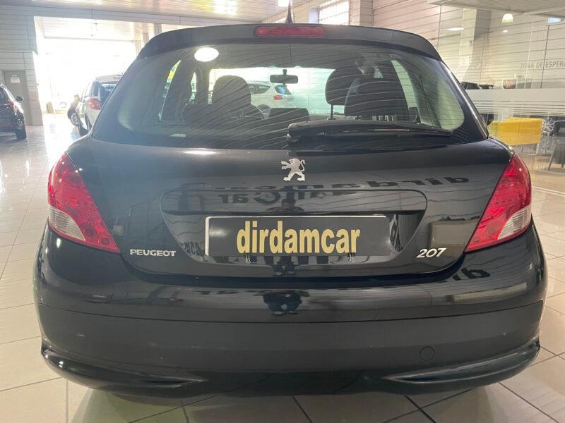 PEUGEOT 207 1.4 VTI