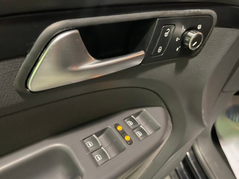 VOLKSWAGEN Touran 2.0 TDI 170 DSG SPORT