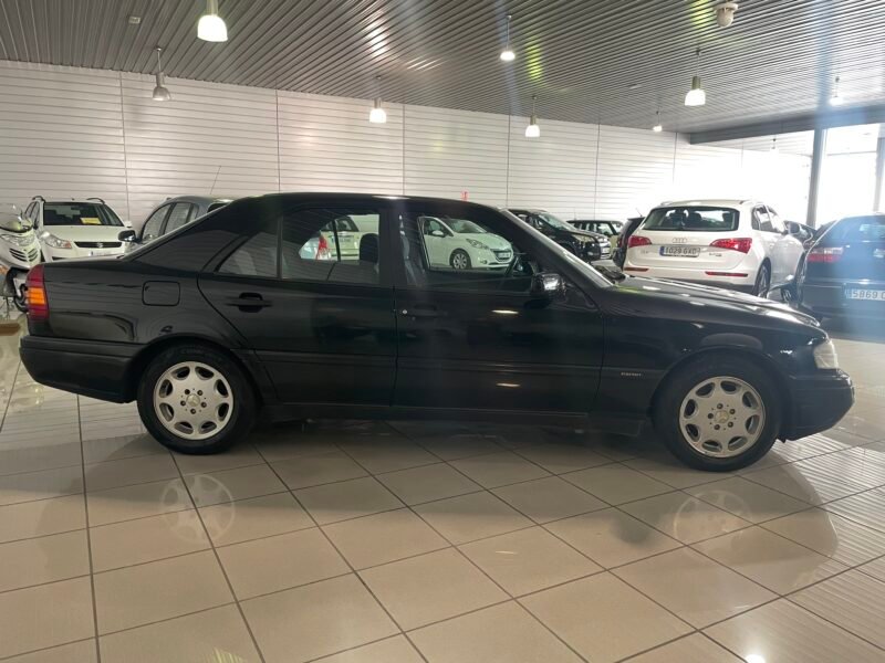 MERCEDES C180 180 ESPIRIT