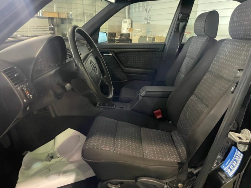 MERCEDES C180 180 ESPIRIT