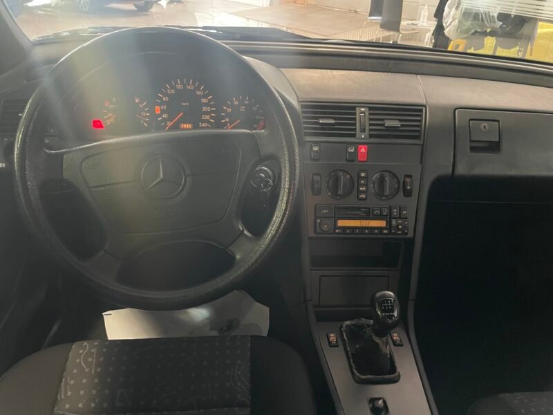 MERCEDES C180 180 ESPIRIT