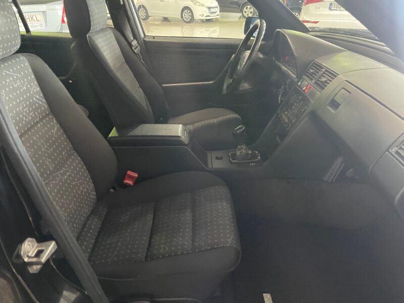 MERCEDES C180 180 ESPIRIT