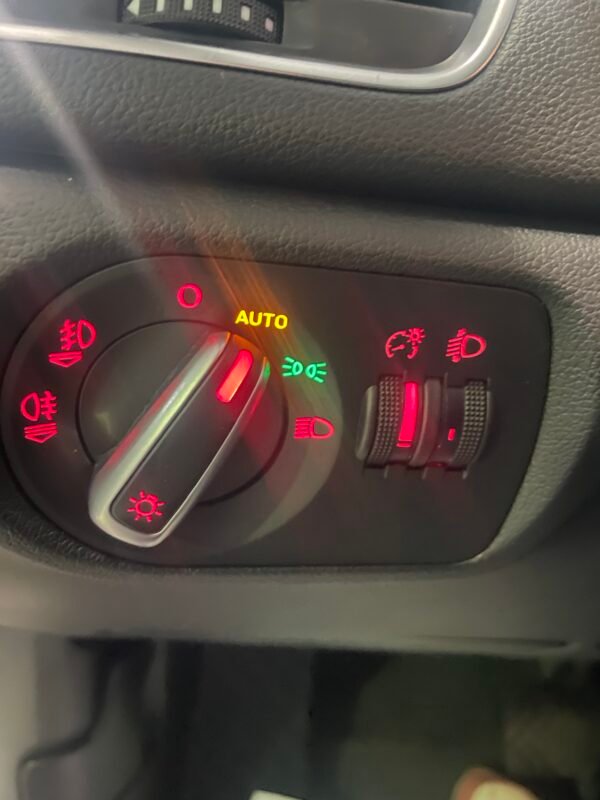 AUDI Q3 2.0 TDI STRONIC