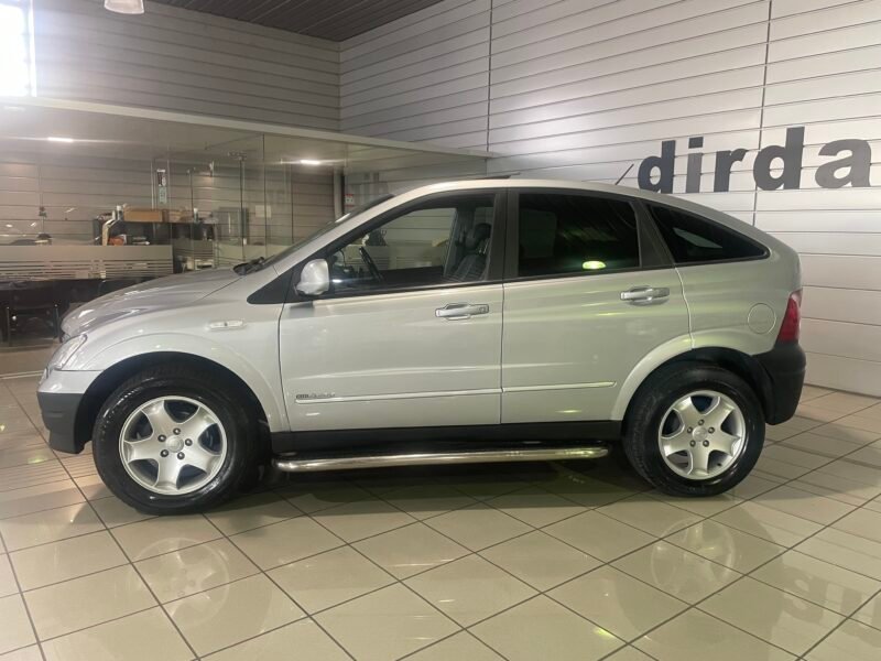 SSANGYONG ACTYON 200 XDI AUTO