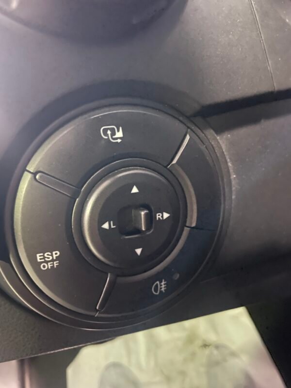 SSANGYONG ACTYON 200 XDI AUTO