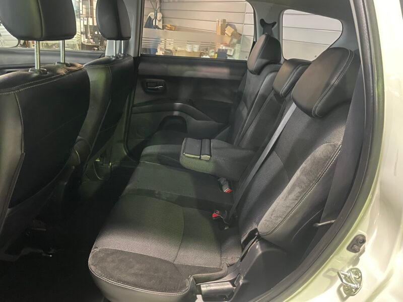 PEUGEOT 4007 2.2 HDI 7 PLAZAS