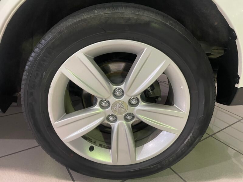 PEUGEOT 4007 2.2 HDI 7 PLAZAS