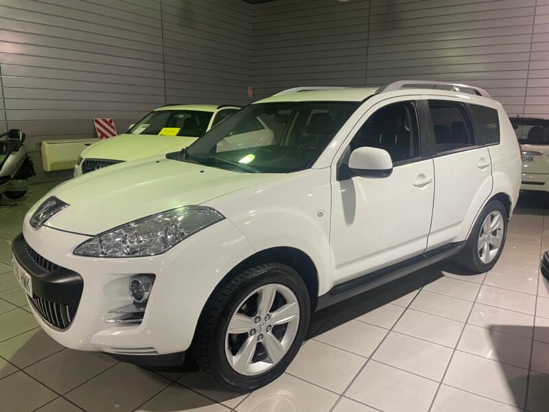 PEUGEOT 4007 2.2 HDI 7 PLAZAS