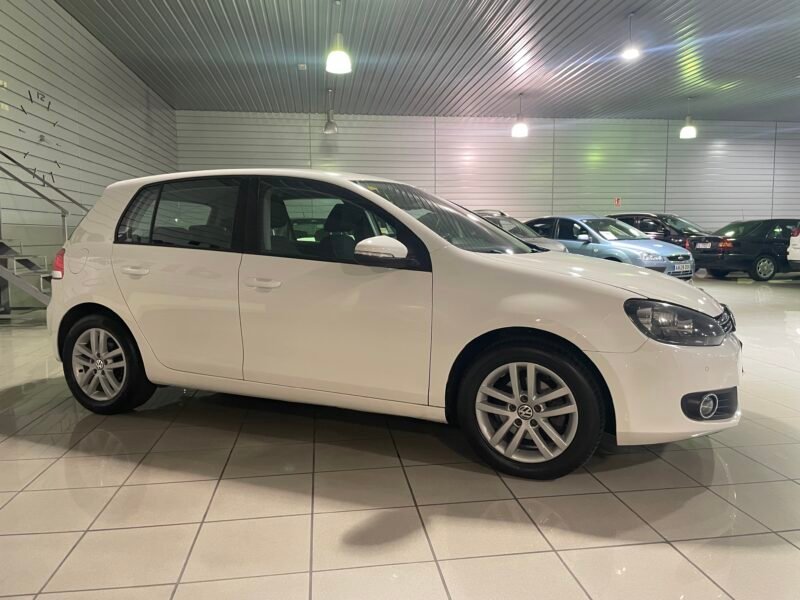 VOLKSWAGEN Golf 1.6 TDI DSG