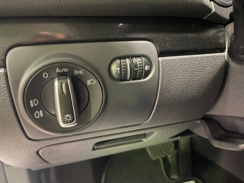 VOLKSWAGEN Golf 1.6 TDI DSG