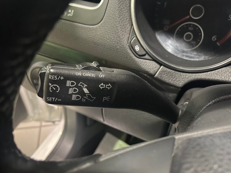 VOLKSWAGEN Golf 1.6 TDI DSG