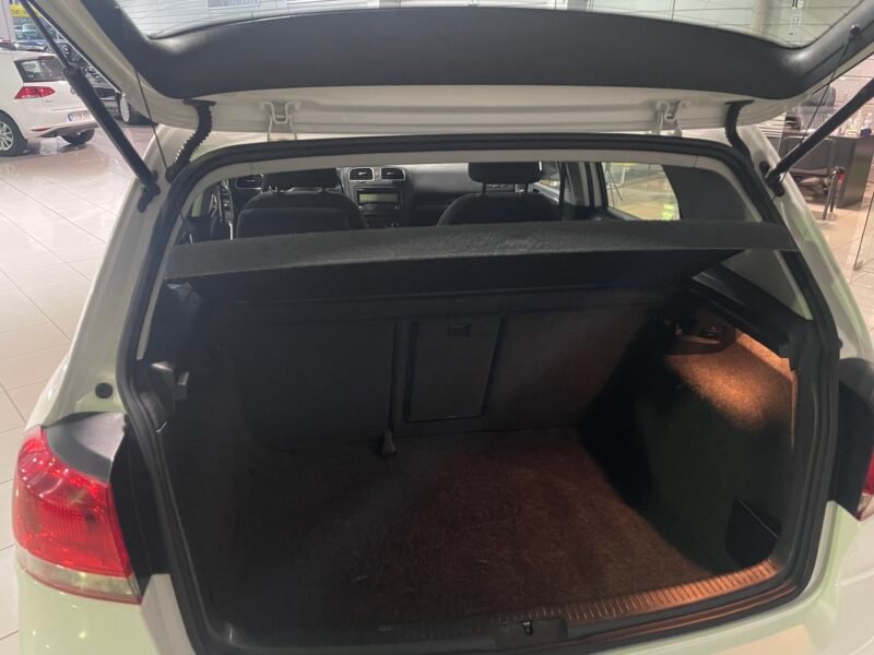 VOLKSWAGEN Golf 1.6 TDI DSG