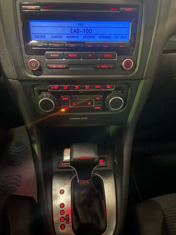 VOLKSWAGEN Golf 1.6 TDI DSG