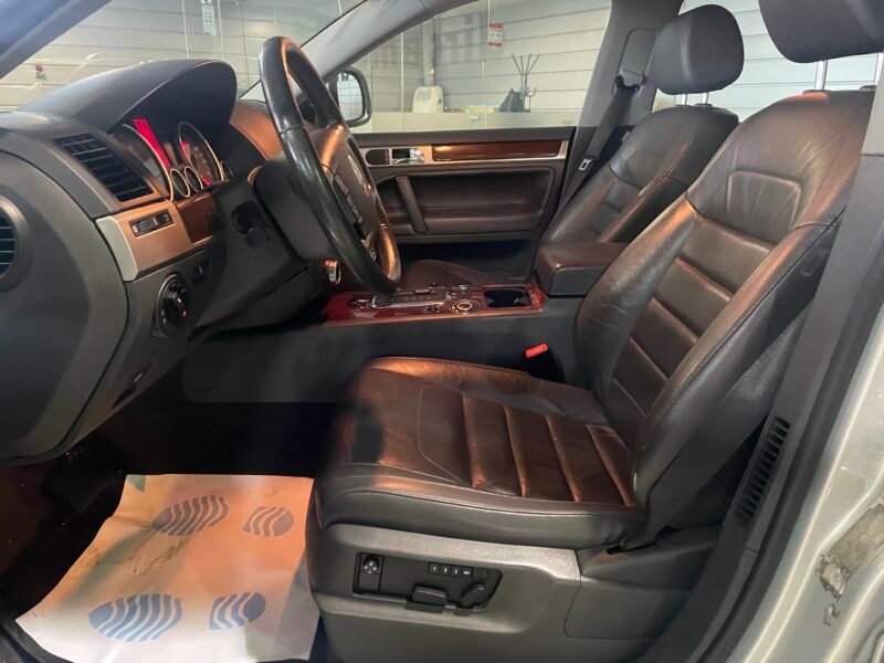 VOLKSWAGEN TOUAREG 3.0 TDI 240CV TRIPTRONIC