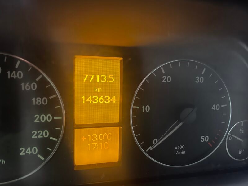 MERCEDES-BENZ Clase A 180 CDI CLASSIC