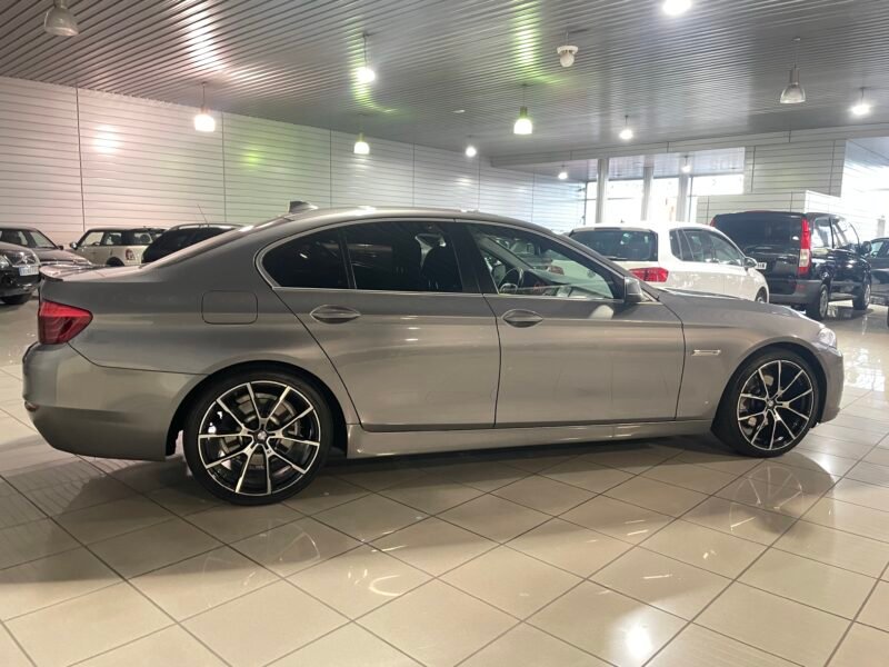 BMW SERIE 5 520D