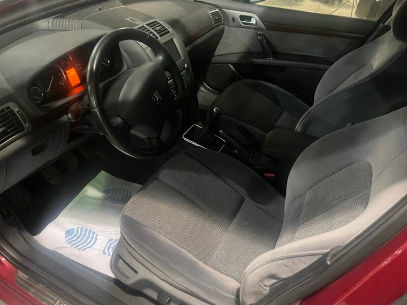 PEUGEOT 407 2.0 HDI