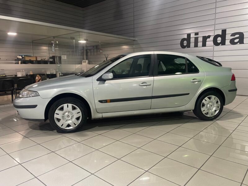 RENAULT LAGUNA 1.6 16V