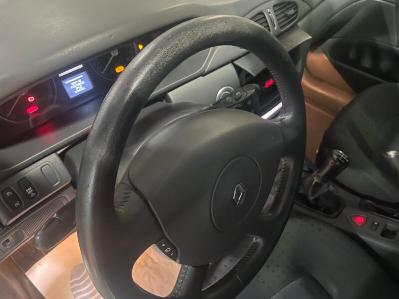 RENAULT LAGUNA 1.6 16V