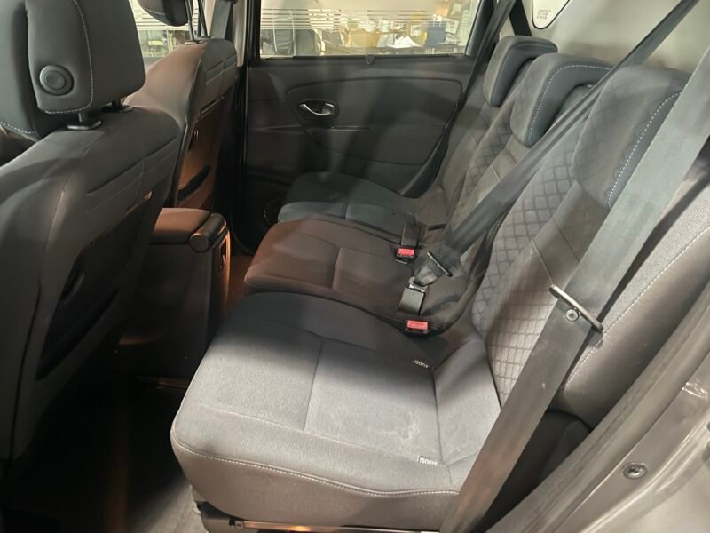 RENAULT SCENIC 1.5 DCI 105