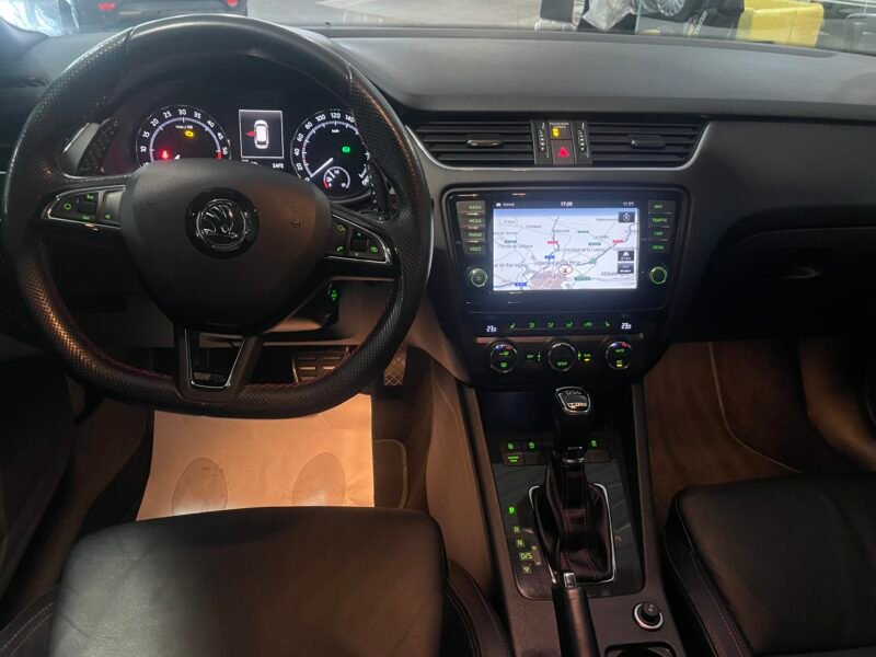 SKODA Octavia COMBI 2.0 TDI CR 184cv RS 5p.