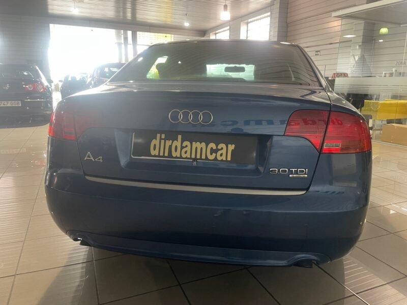 AUDI A4 3.0 TDI 233CV
