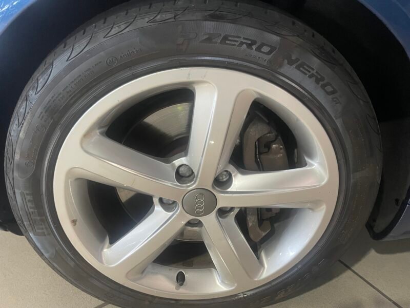 AUDI A4 3.0 TDI 233CV