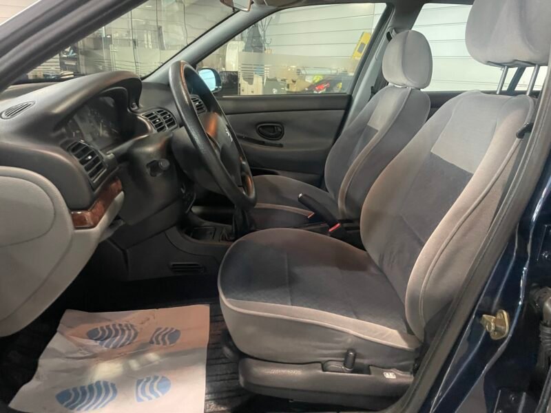 PEUGEOT 406 2.0 HDI