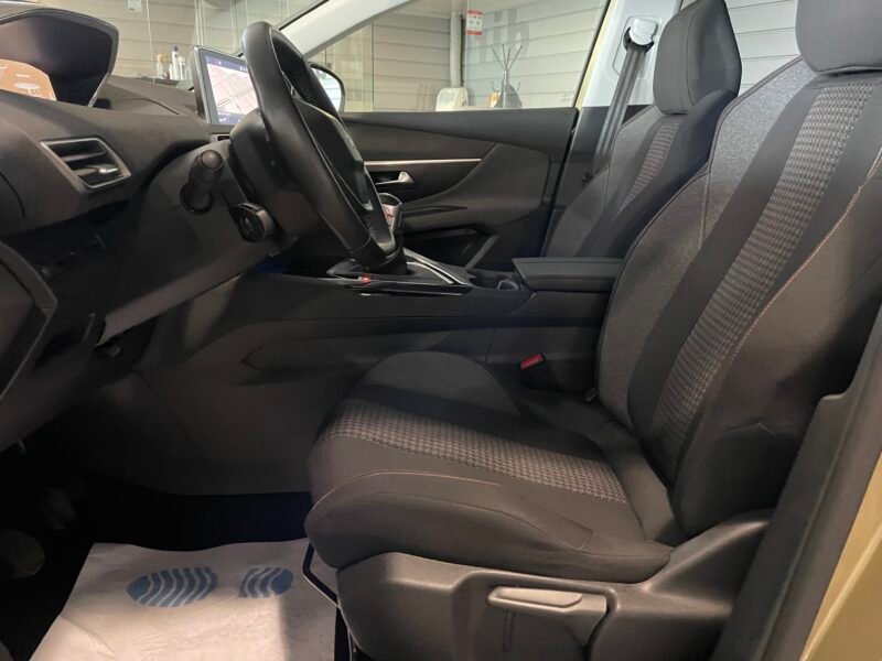 PEUGEOT 3008 1.5 HDI