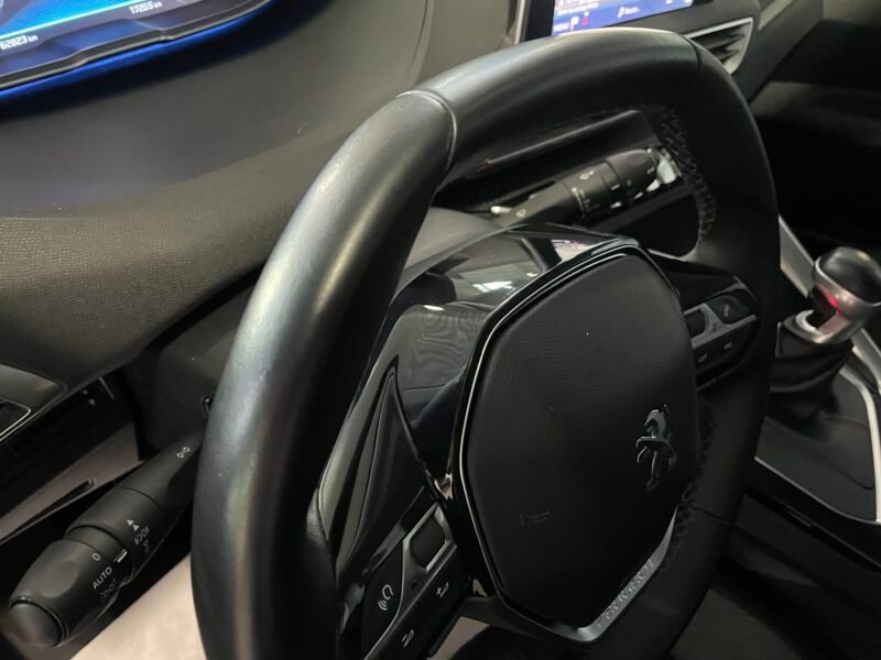 PEUGEOT 3008 1.5 HDI