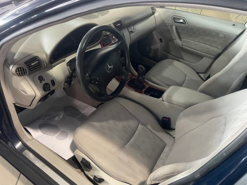 MERCEDES-BENZ Clase C 200 KOMPRESSOR