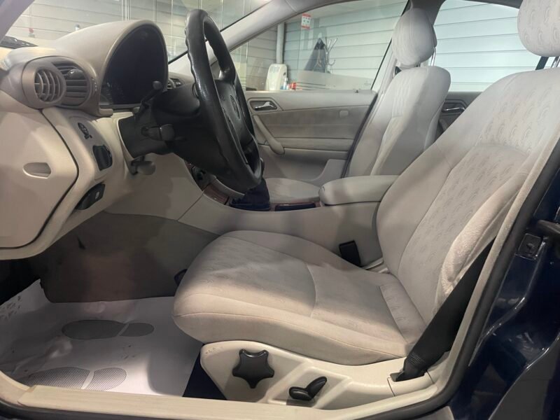 MERCEDES-BENZ Clase C 200 KOMPRESSOR