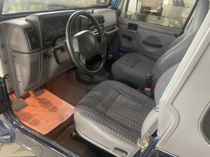 JEEP WRANGLER 2.5 HARD TOP