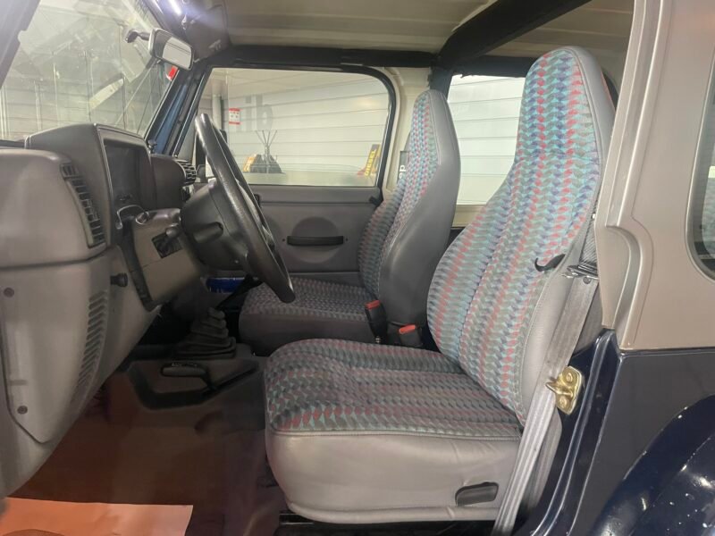 JEEP WRANGLER 2.5 HARD TOP