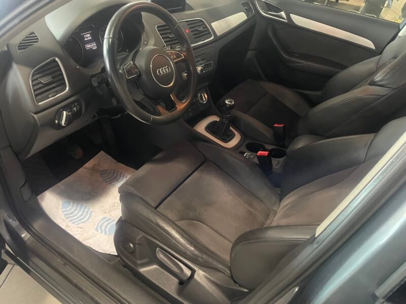 AUDI Q3 2.0 TDI AMBITION