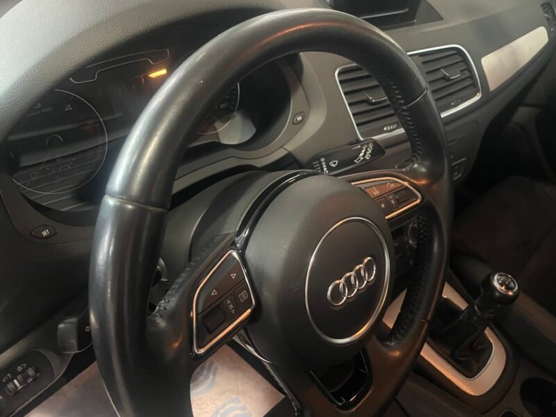 AUDI Q3 2.0 TDI AMBITION
