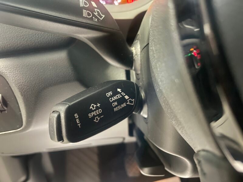 AUDI Q3 2.0 TDI AMBITION