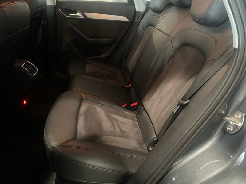 AUDI Q3 2.0 TDI AMBITION