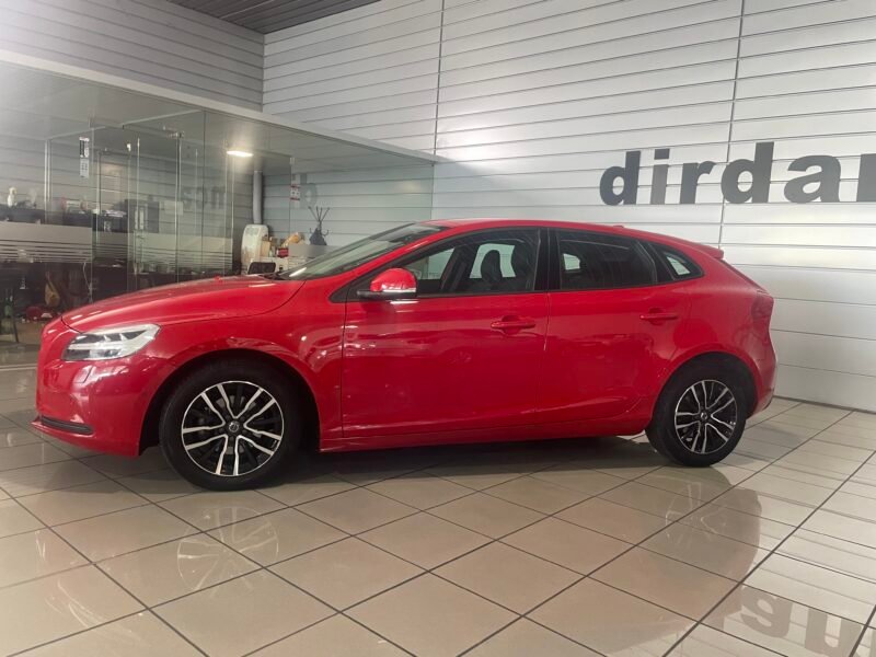 VOLVO V40 2.0D