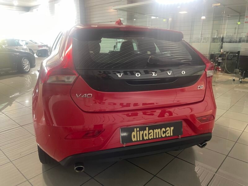 VOLVO V40 2.0D