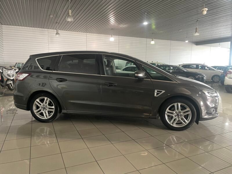 FORD SMAX 2.0 TDCi 150cv 4WD Titanium Powershift 5p.