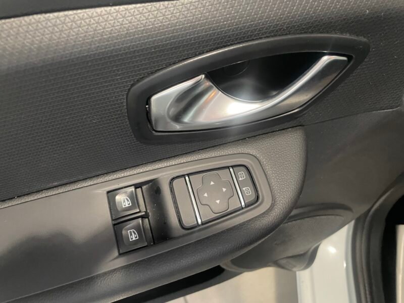 RENAULT Clio 0.9 TCE GLP