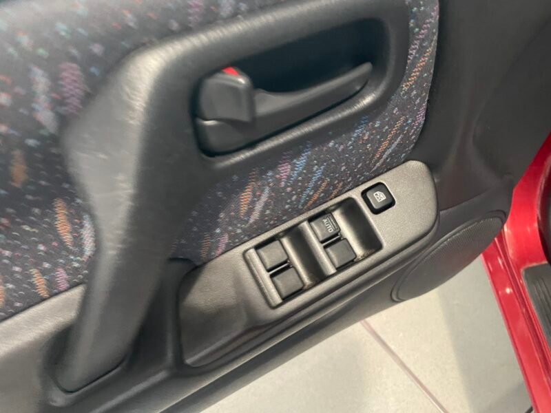 NISSAN PRIMERA 1.6 GX