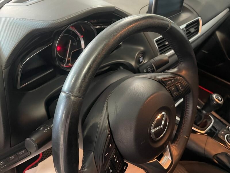 MAZDA 3 2.2 150 NAVI