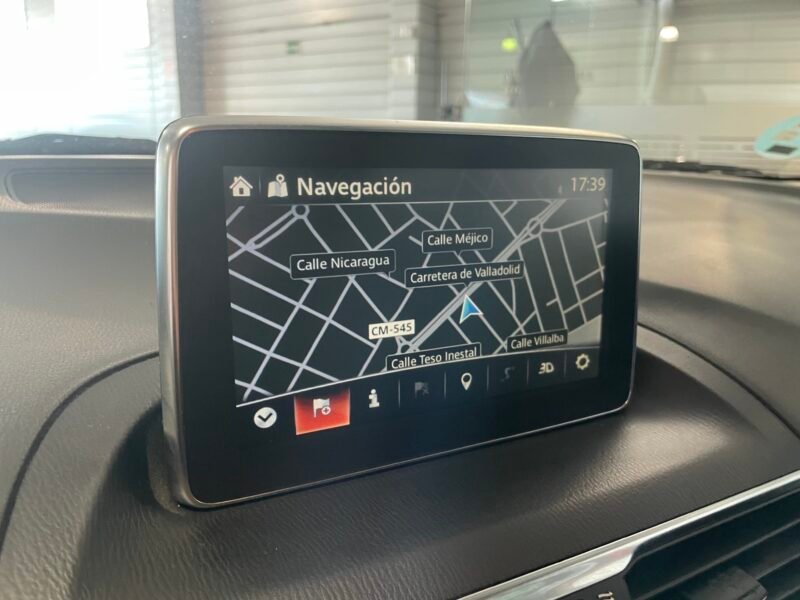 MAZDA 3 2.2 150 NAVI