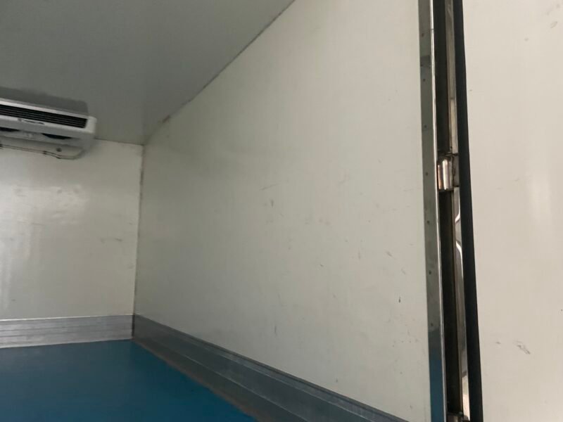 RENAULT MASTER 2.5 DCI FRIGORIFICO