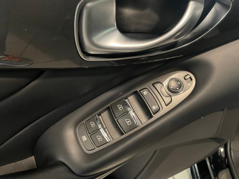 INFINITI Q50 2.2d PREMIUM AUTO